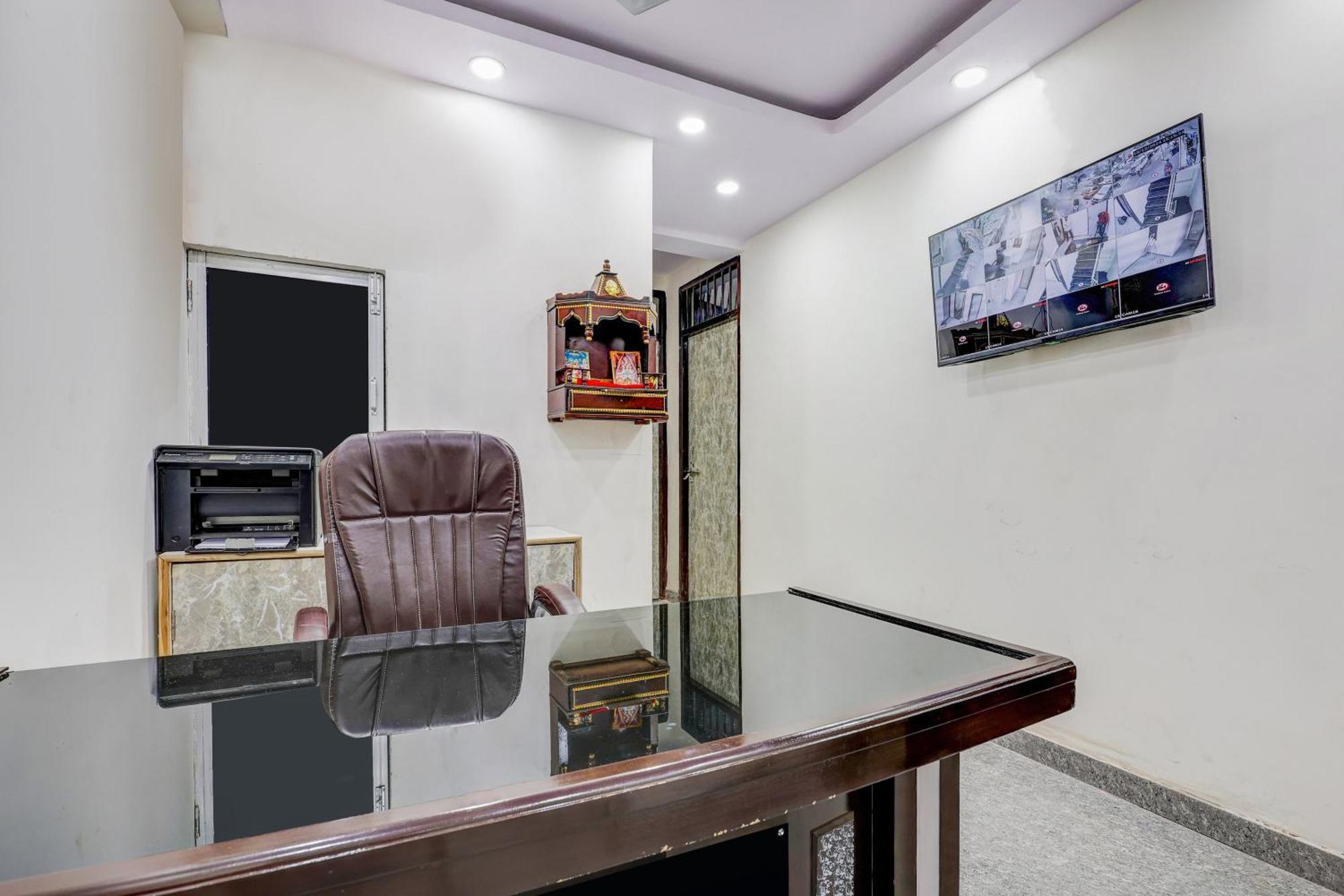 Hotel O Govind Residency นิวเดลี ภายนอก รูปภาพ