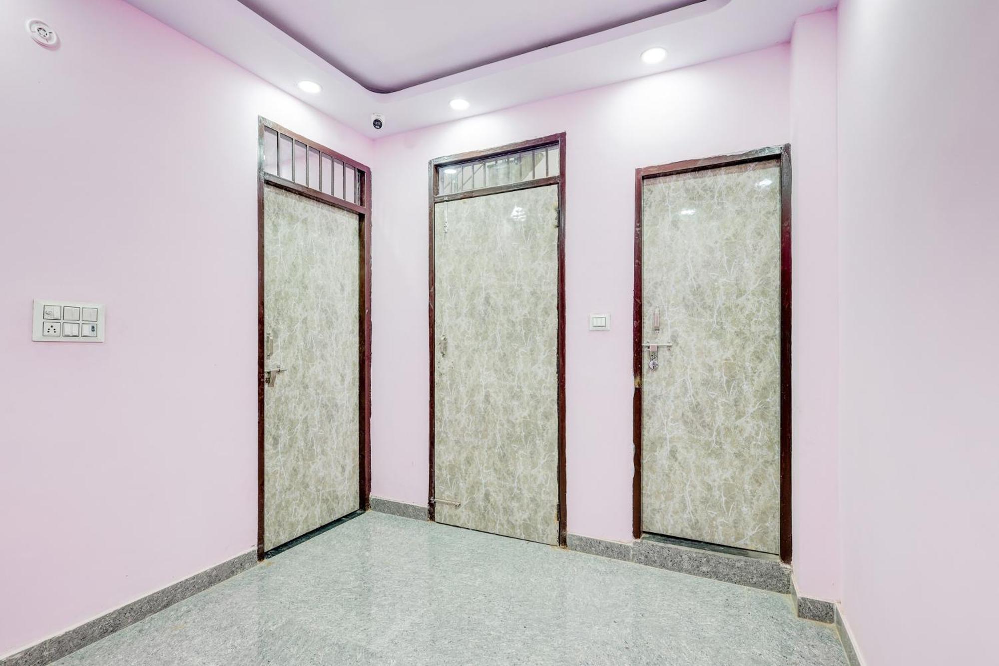 Hotel O Govind Residency นิวเดลี ภายนอก รูปภาพ