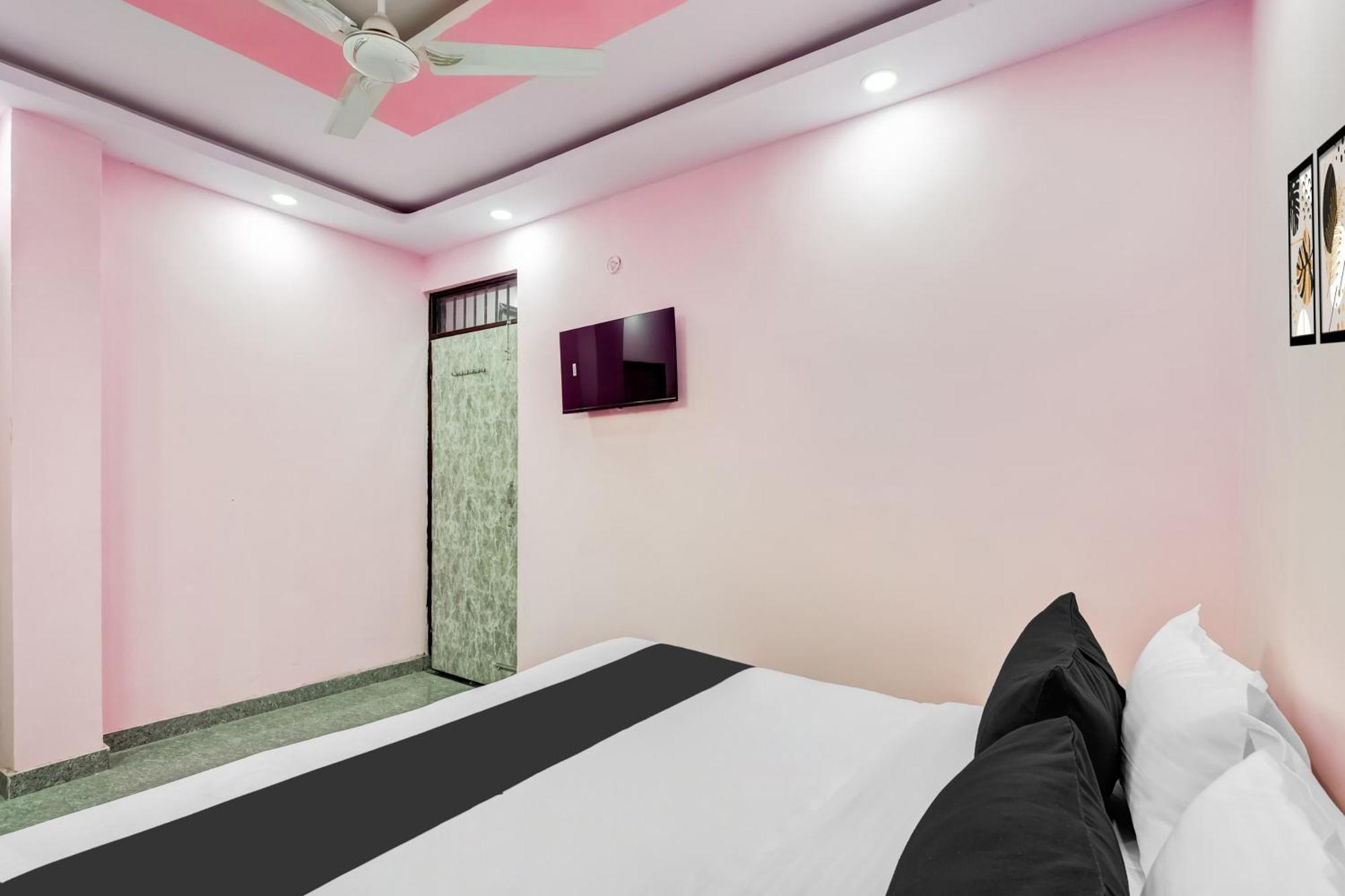 Hotel O Govind Residency นิวเดลี ภายนอก รูปภาพ